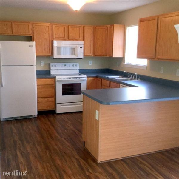 7967 Alamosa Ln - Photo 3 of 9