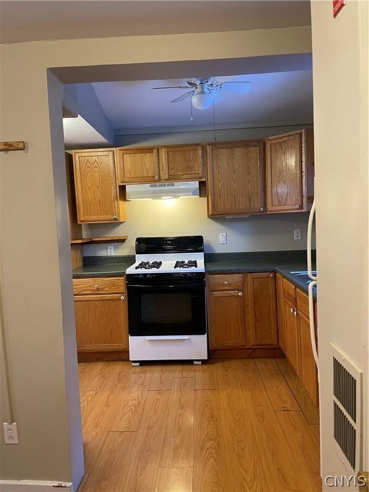 119 Spring Ave - Photo 4 of 12