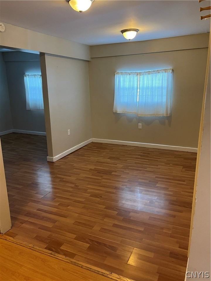 119 Spring Ave - Photo 7 of 12