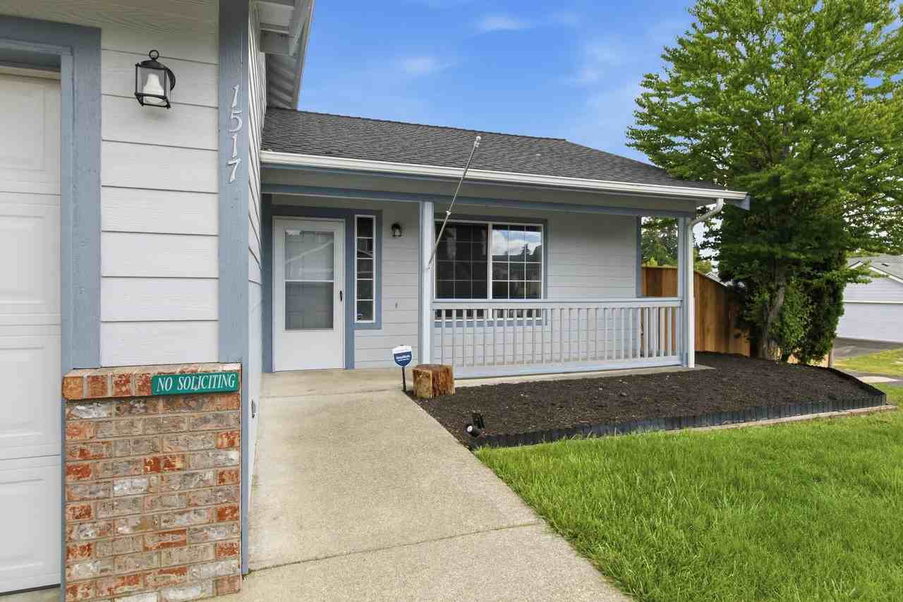 1517 198th St E - Photo 3 of 11