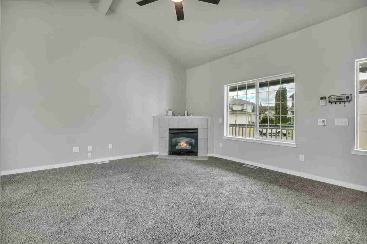 1517 198th St E - Photo 6 of 11