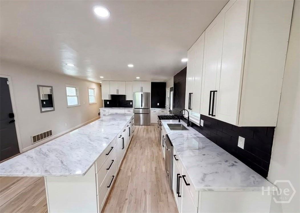 3807 Greenhill Dr - Photo 3 of 8