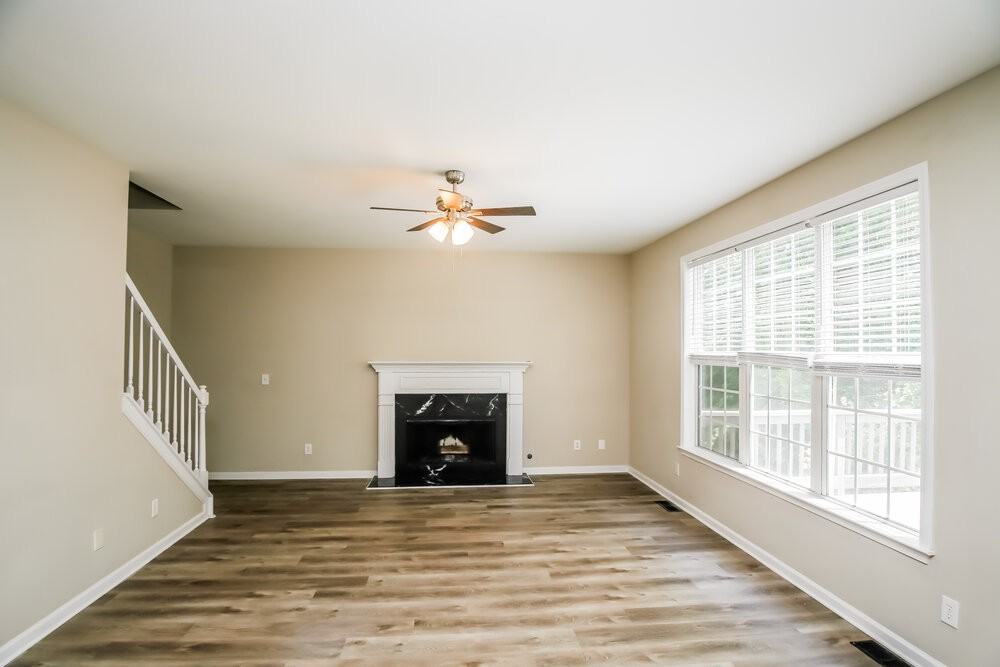 410 Amesbury Cv Sw - Photo 6 of 18