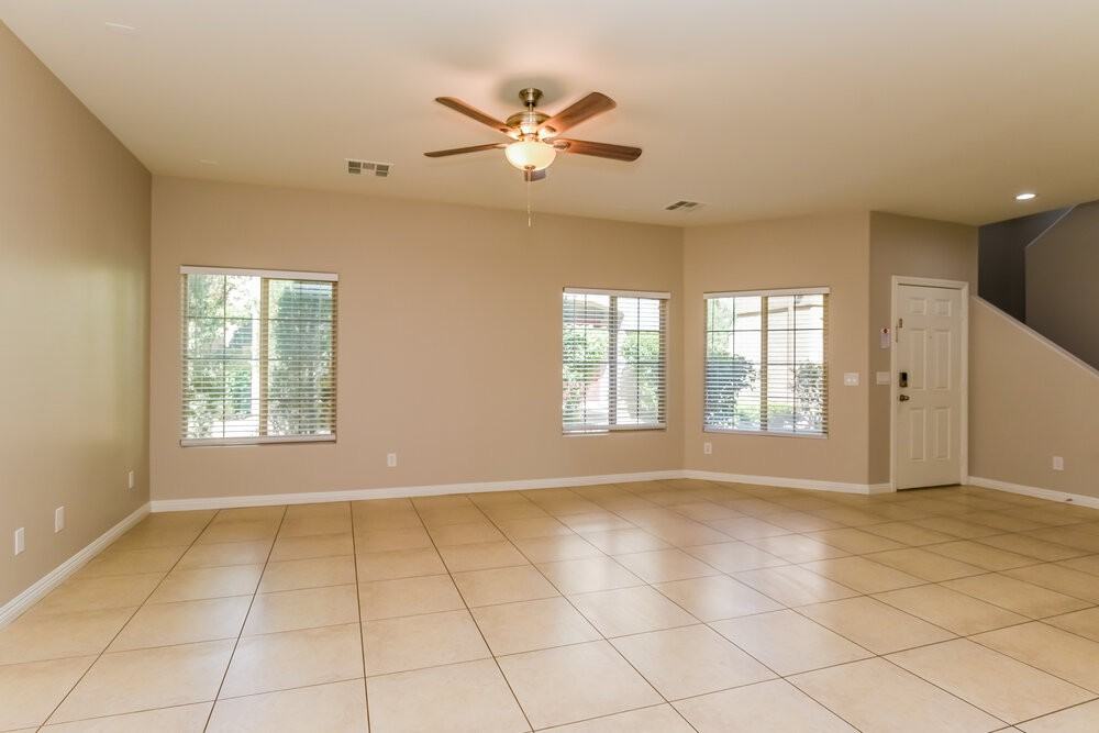 9519 Vega Carpio Ave - Photo 4 of 17