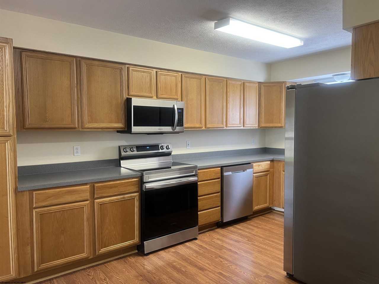 206 Stone Gate Cir - Photo 7 of 19
