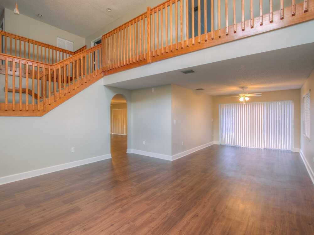 9070 Sw 157th Pl - Photo 2 of 17