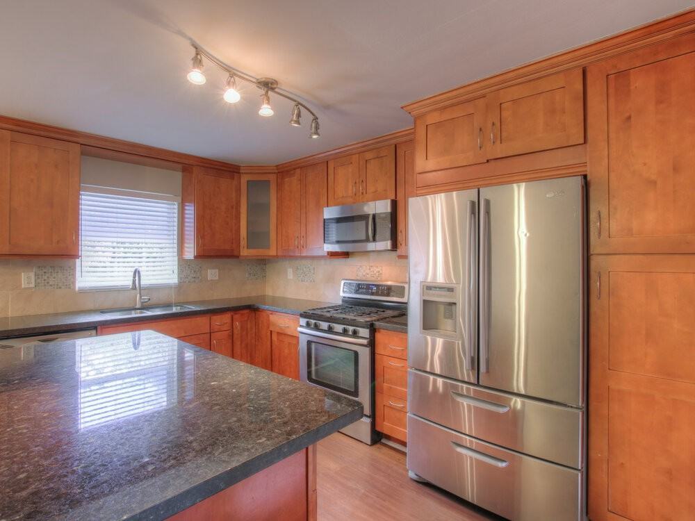9070 Sw 157th Pl - Photo 4 of 17