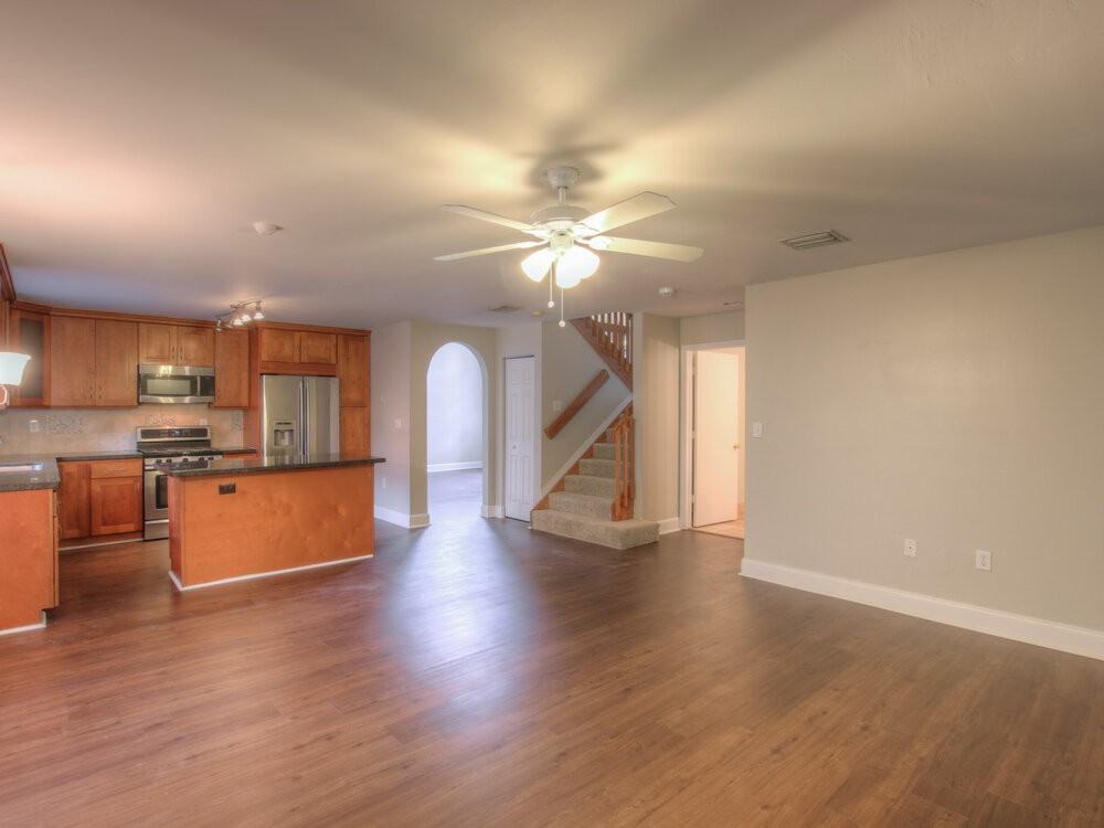 9070 Sw 157th Pl - Photo 7 of 17