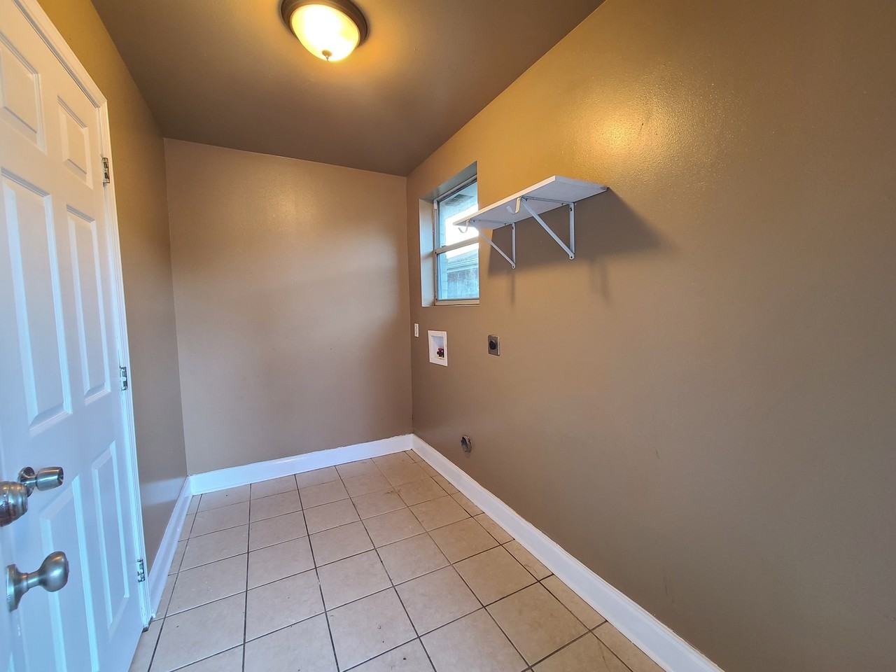 3218 Pakenham Dr #3218 - Photo 7 of 8
