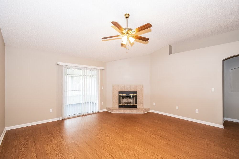 3138 Haverhill Ct - Photo 2 of 15