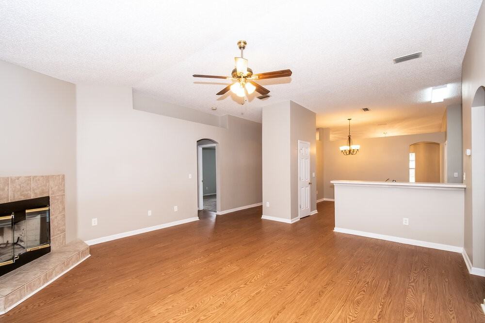 3138 Haverhill Ct - Photo 3 of 15