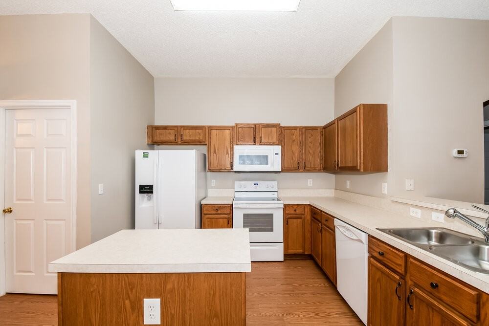 3138 Haverhill Ct - Photo 5 of 15