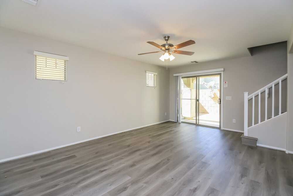 2456 E Vermont Dr - Photo 4 of 17