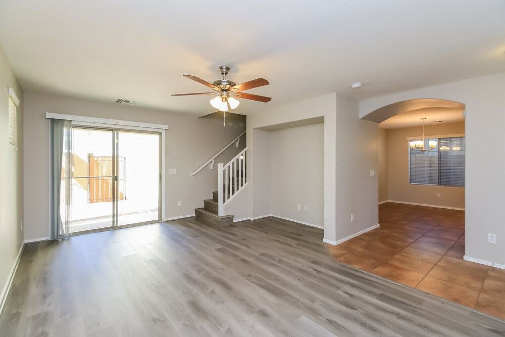 2456 E Vermont Dr - Photo 5 of 17