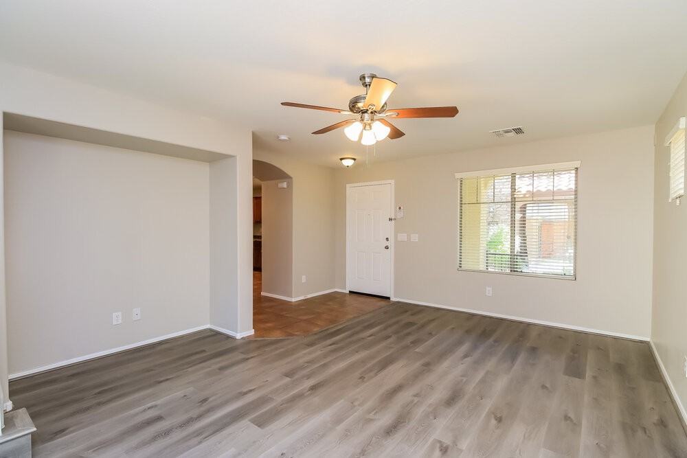 2456 E Vermont Dr - Photo 6 of 17