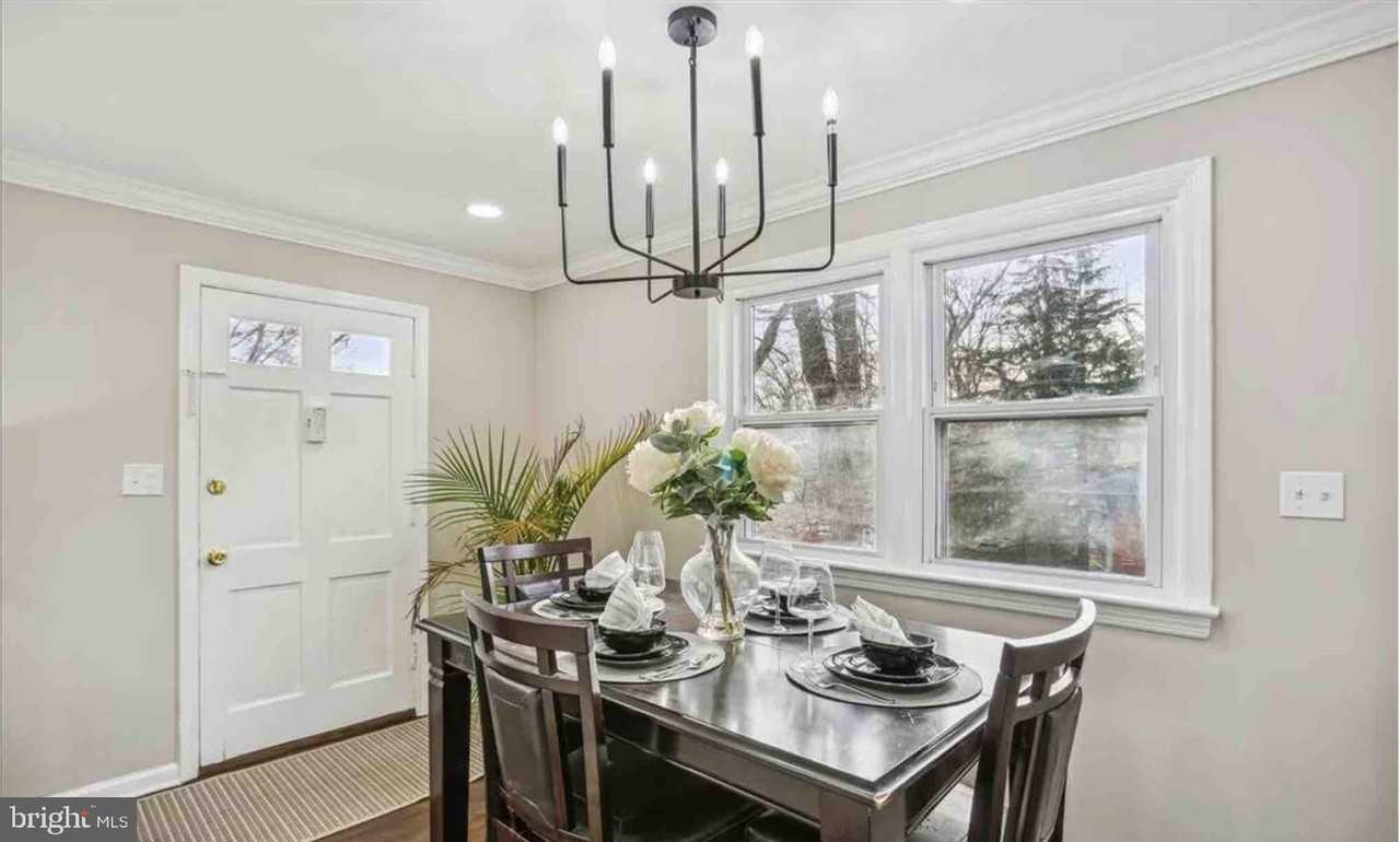 7502 Alfred Dr - Photo 2 of 18