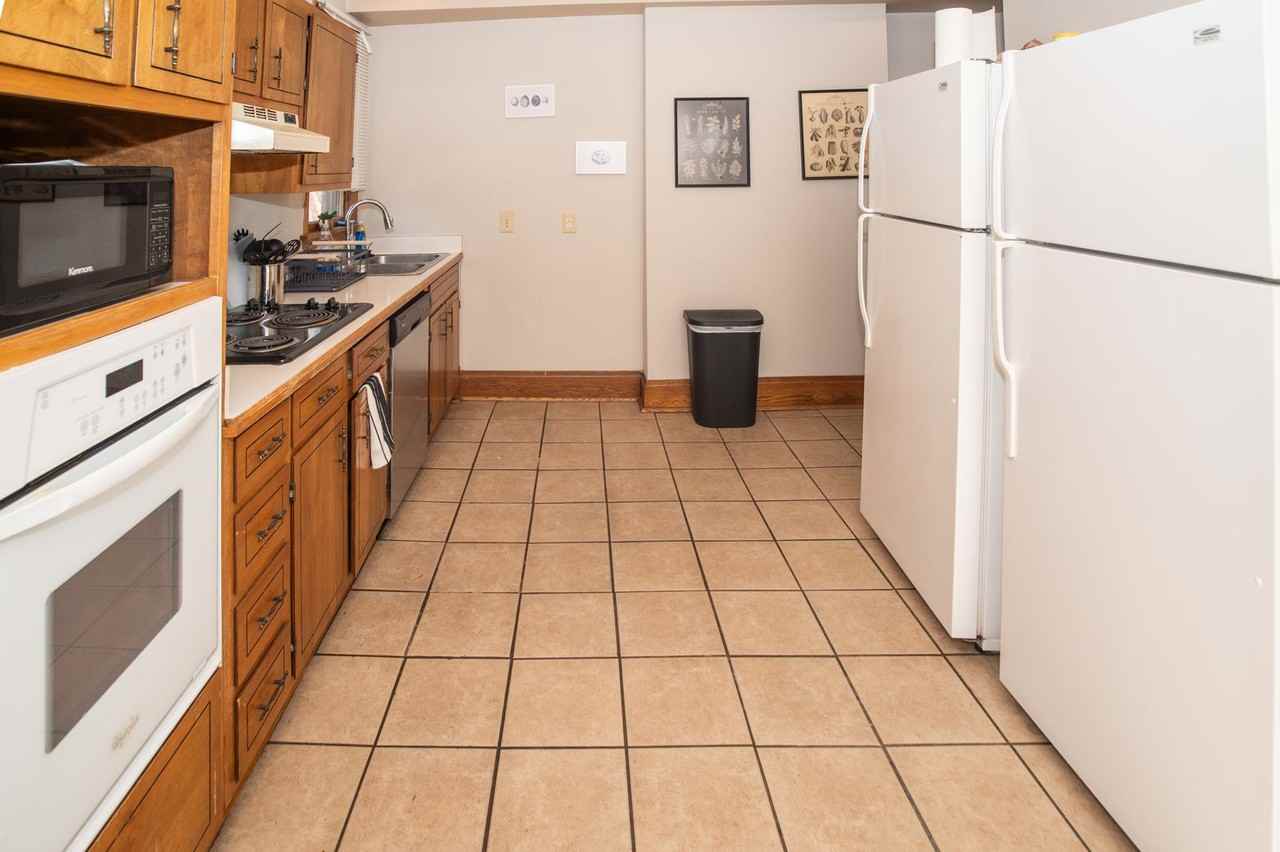 1355 Dennison Ave - Photo 3 of 8