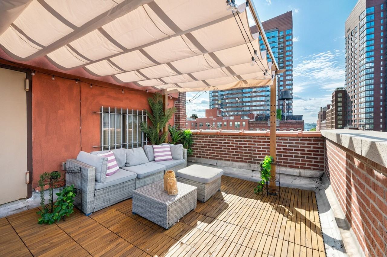 458 W 52nd St #1323993P - Photo 7 of 17