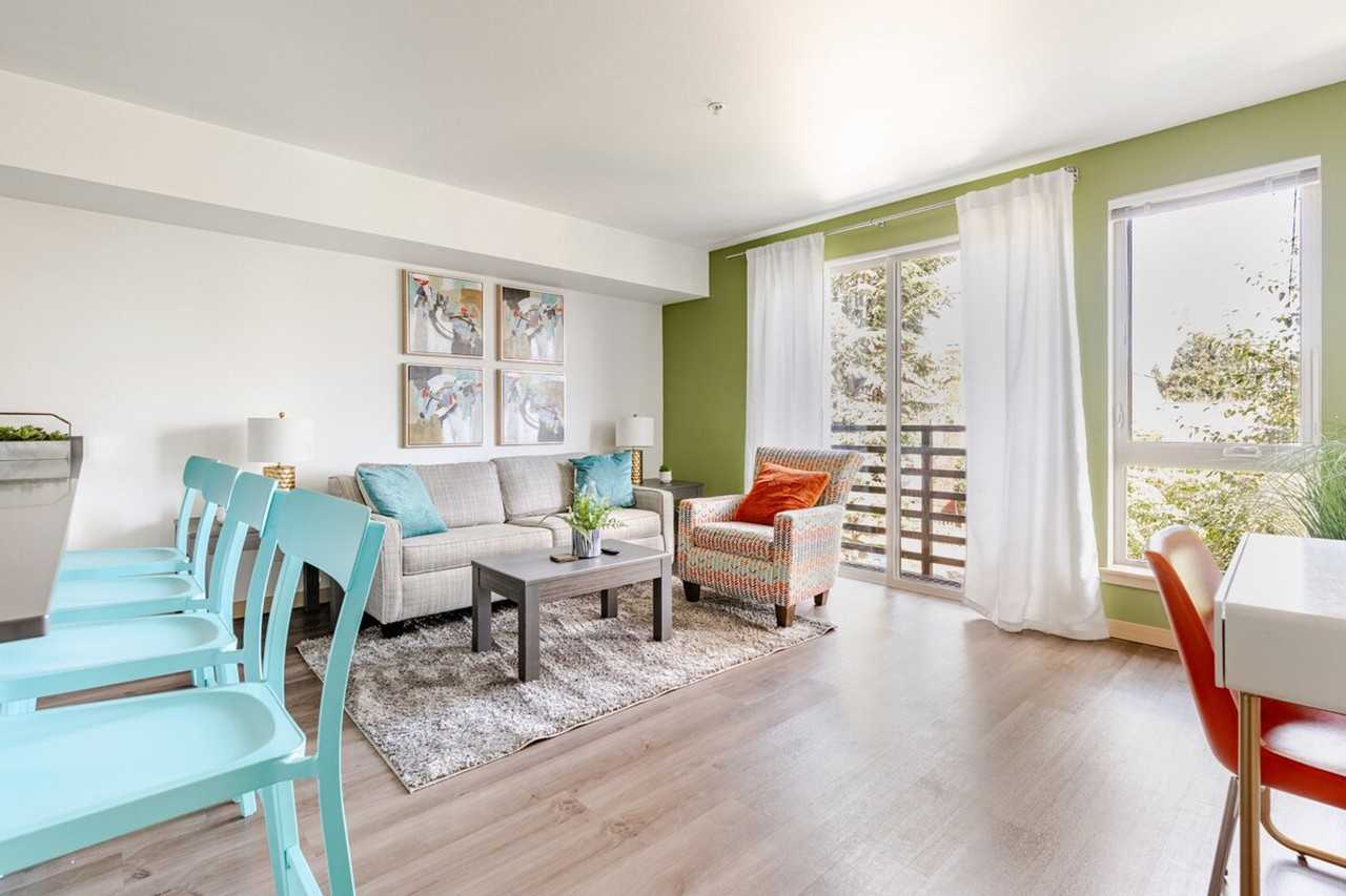 2811 18th Ave S #1284571P - Photo 3 of 40