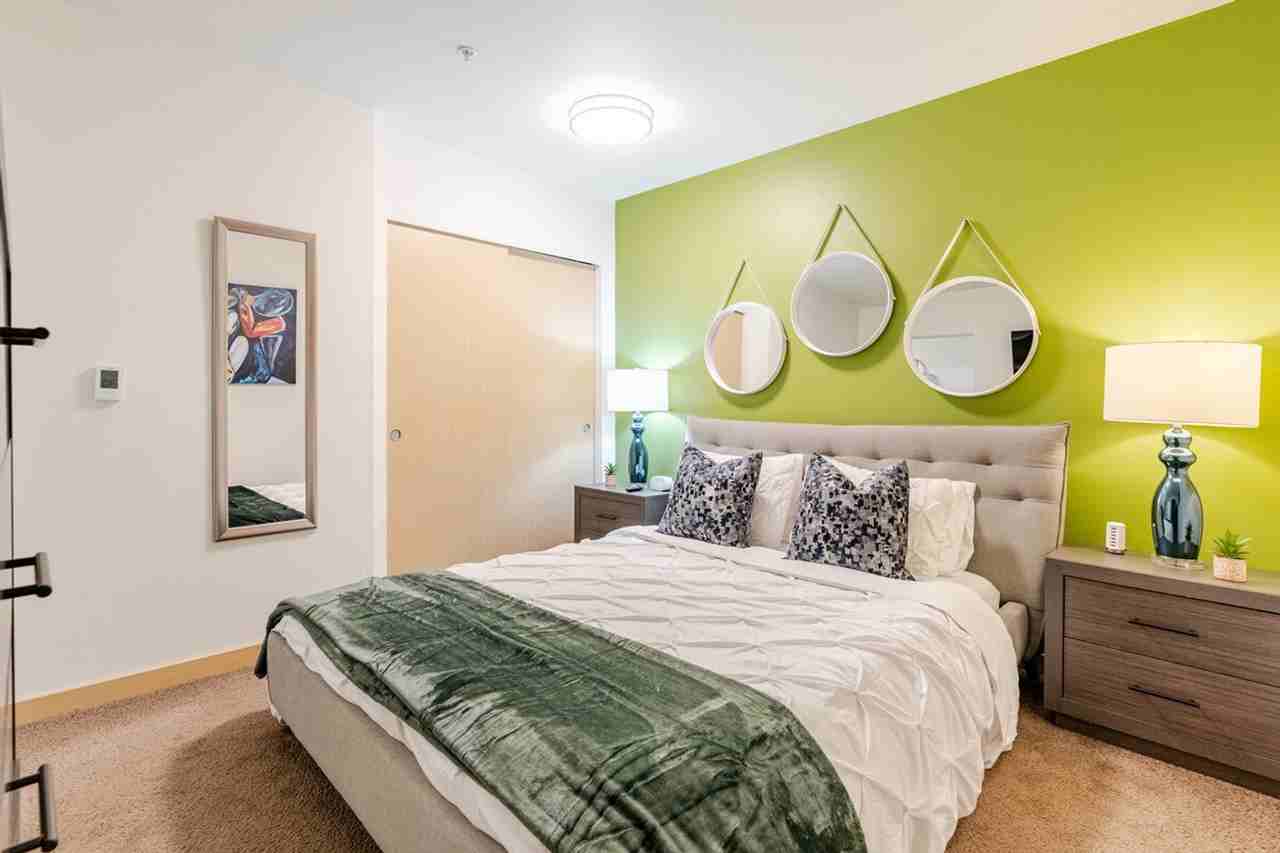 2811 18th Ave S #1284571P - Photo 6 of 40