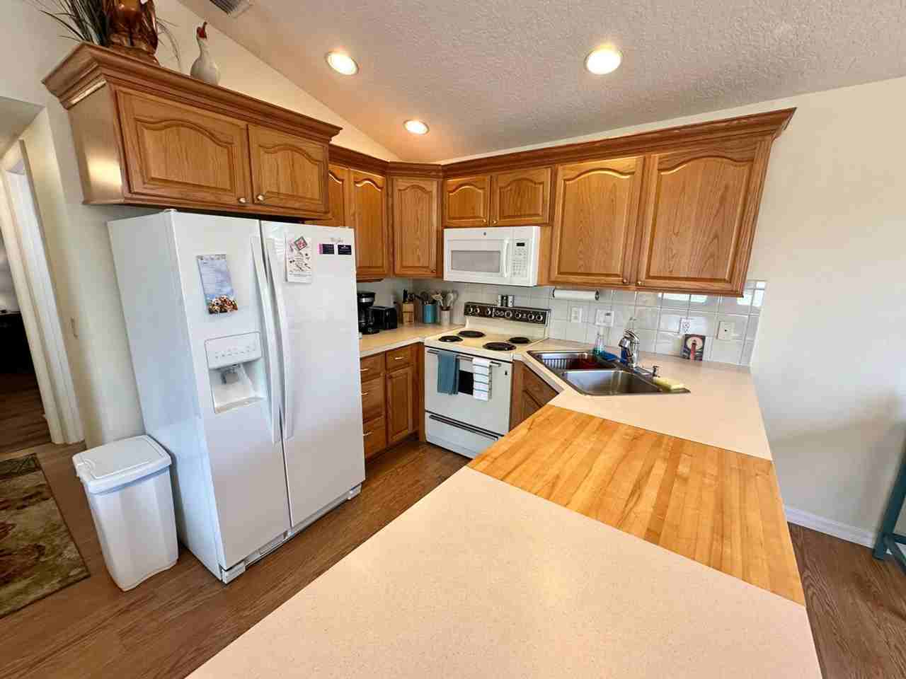 455 Nettles Blvd #1537483P - Photo 5 of 17