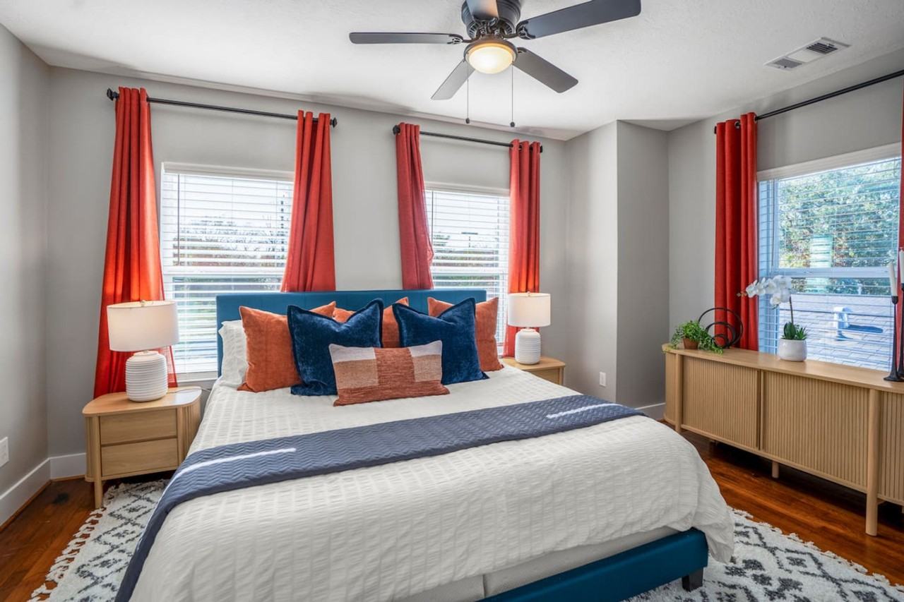 4952 Polk Street - Photo 3 of 36
