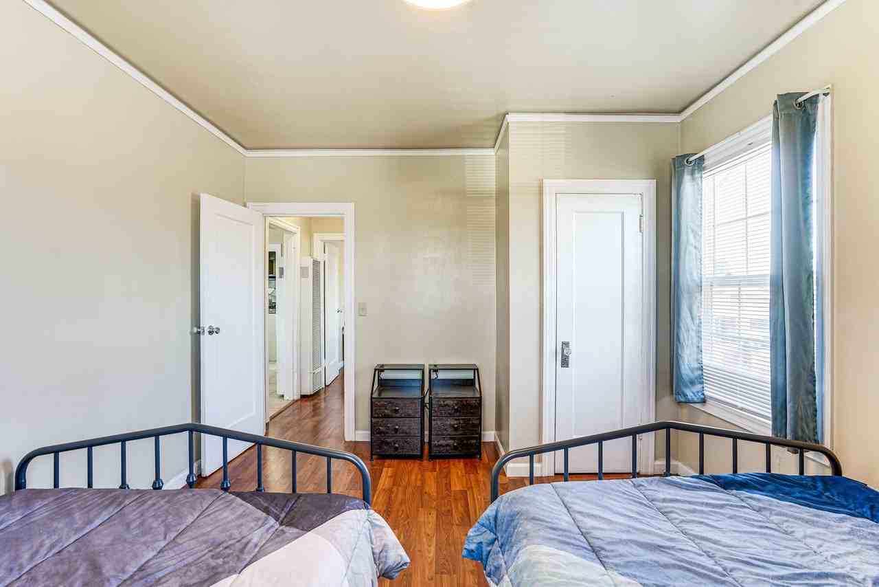 1218 84th Ave #1546321P - Photo 7 of 24