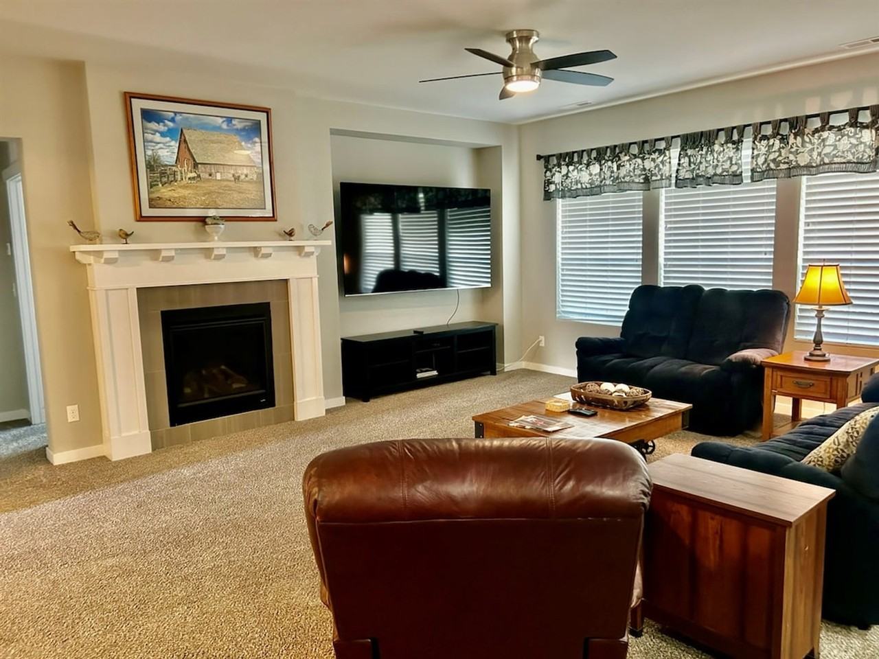 2263 N Meadow Lake Pl #1547098P - Photo 2 of 38