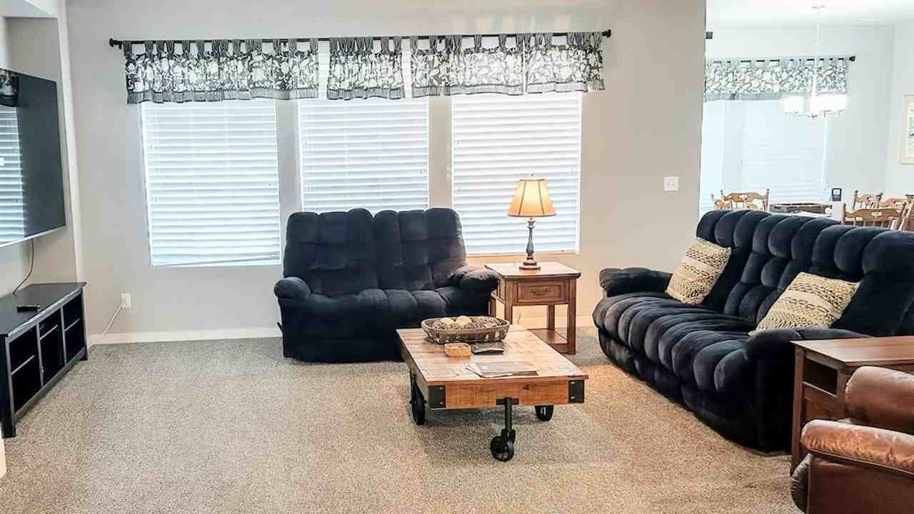 2263 N Meadow Lake Pl #1547098P - Photo 3 of 38