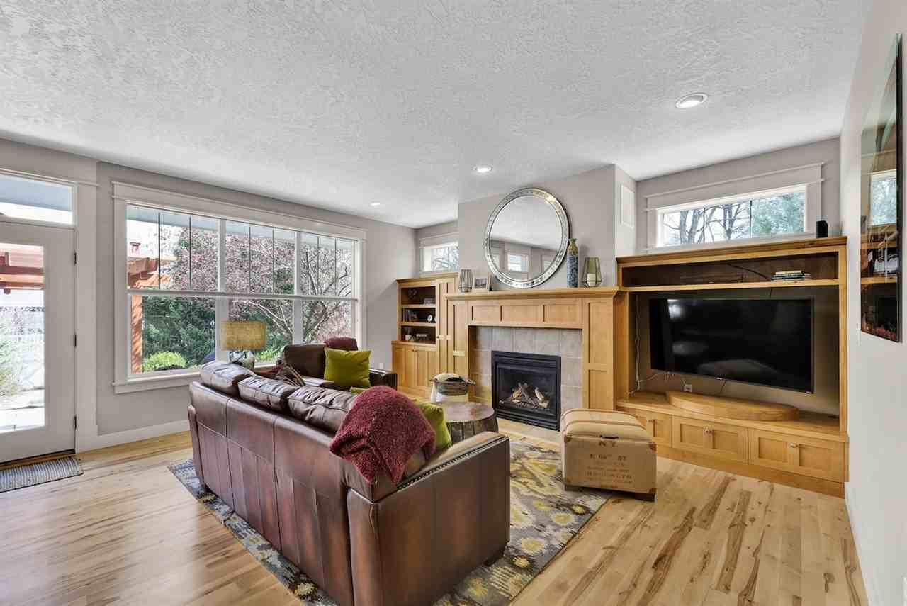 5722 W Hidden Springs Dr #1547124P - Photo 3 of 43