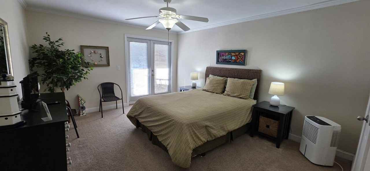 2046 Beach Blvd #1556470P - Photo 5 of 21