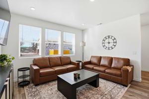 featured image of 4232 W Perspective St