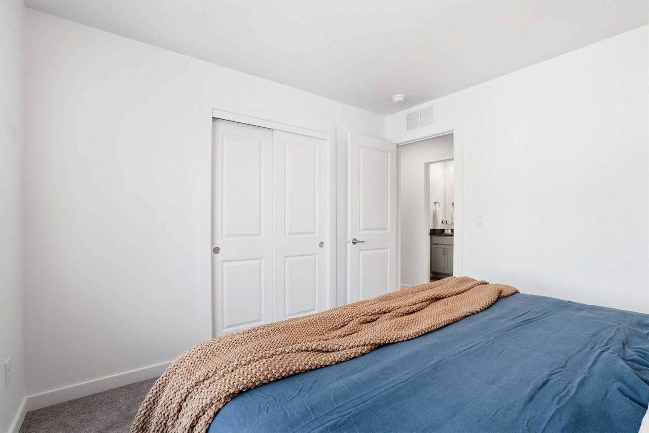 4232 W Perspective St #1557703P - Photo 5 of 35