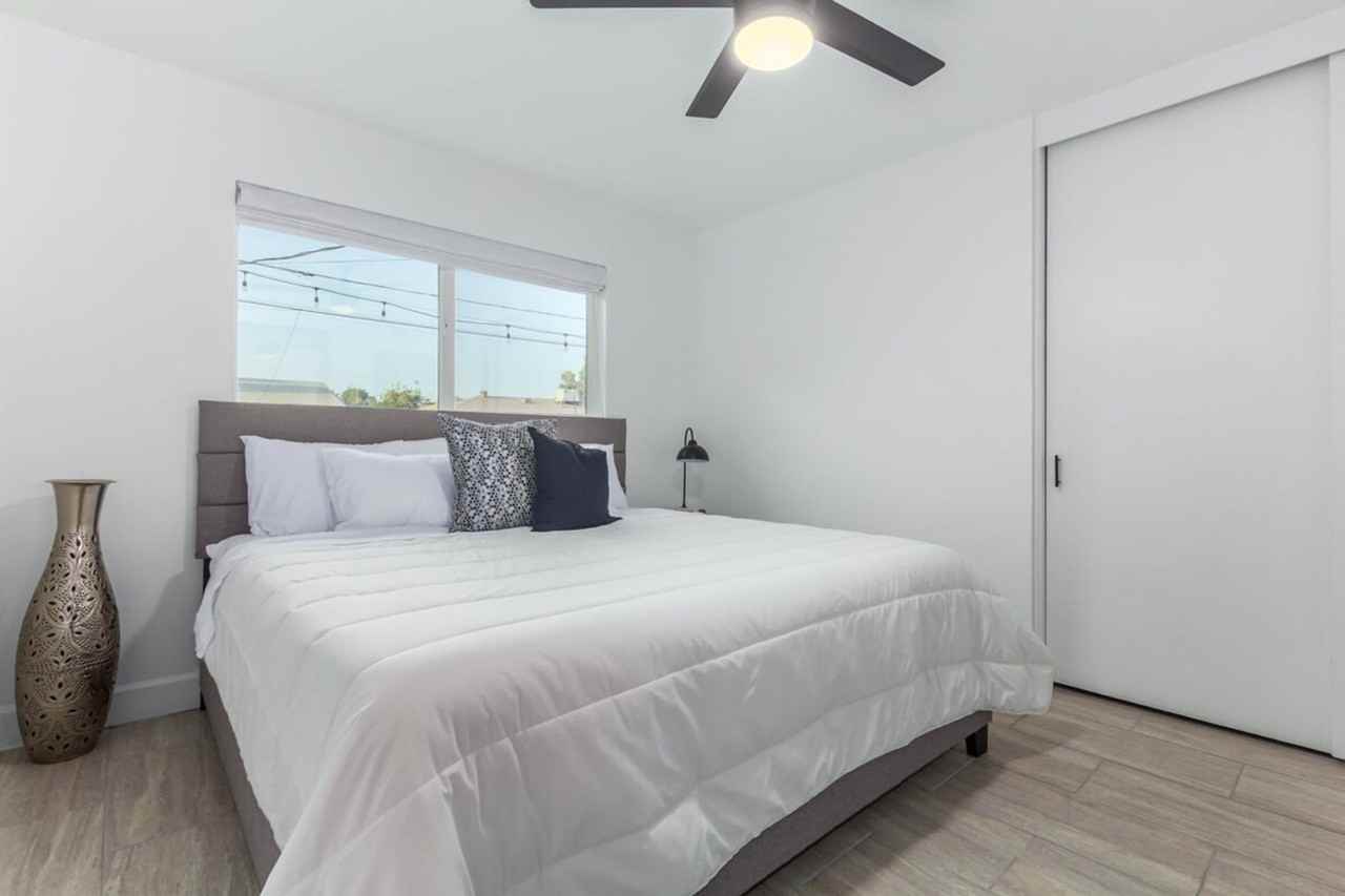 7302 E Coronado Rd #1558678P - Photo 3 of 43