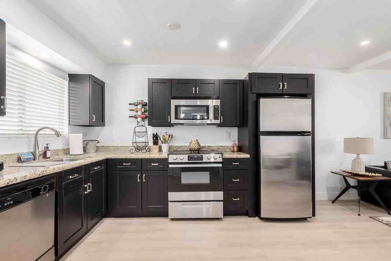 4630 N 68th St #1558632P - Photo 7 of 16
