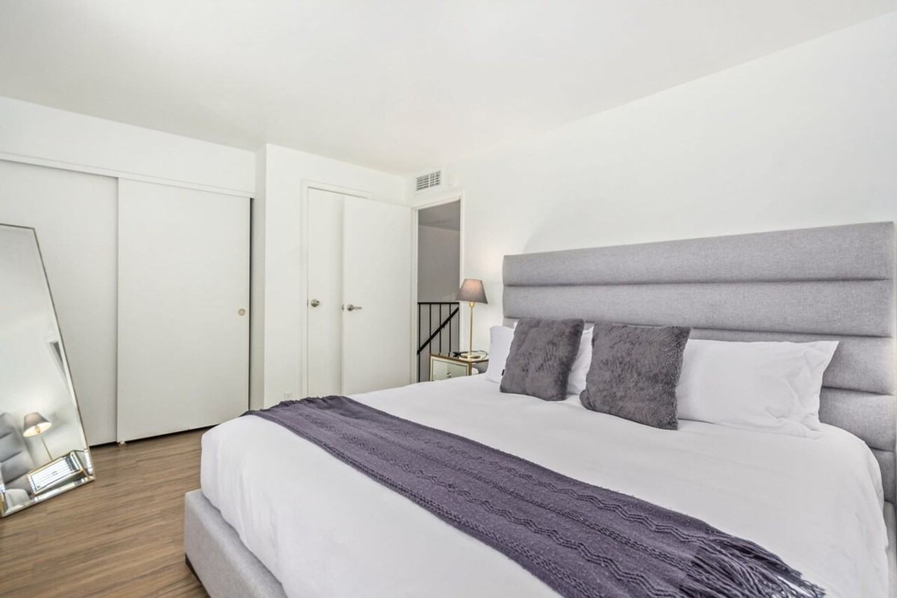 4610 N 68th St #1558642P - Photo 6 of 29