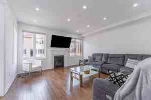 featured image of 18 Dotchson Ave