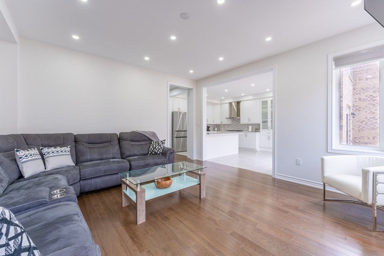 18 Dotchson Ave #1504518P - Photo 6 of 50