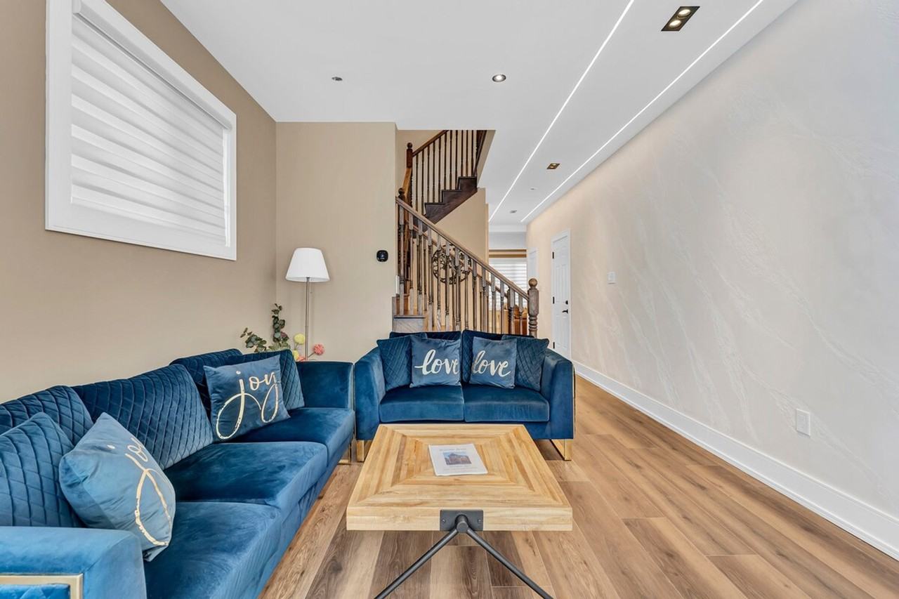 12 Emily St #1504525P - Photo 6 of 45