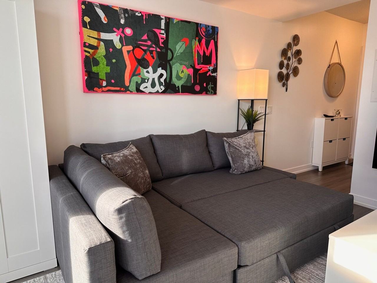 138 Downes St #1504501P - Photo 3 of 14