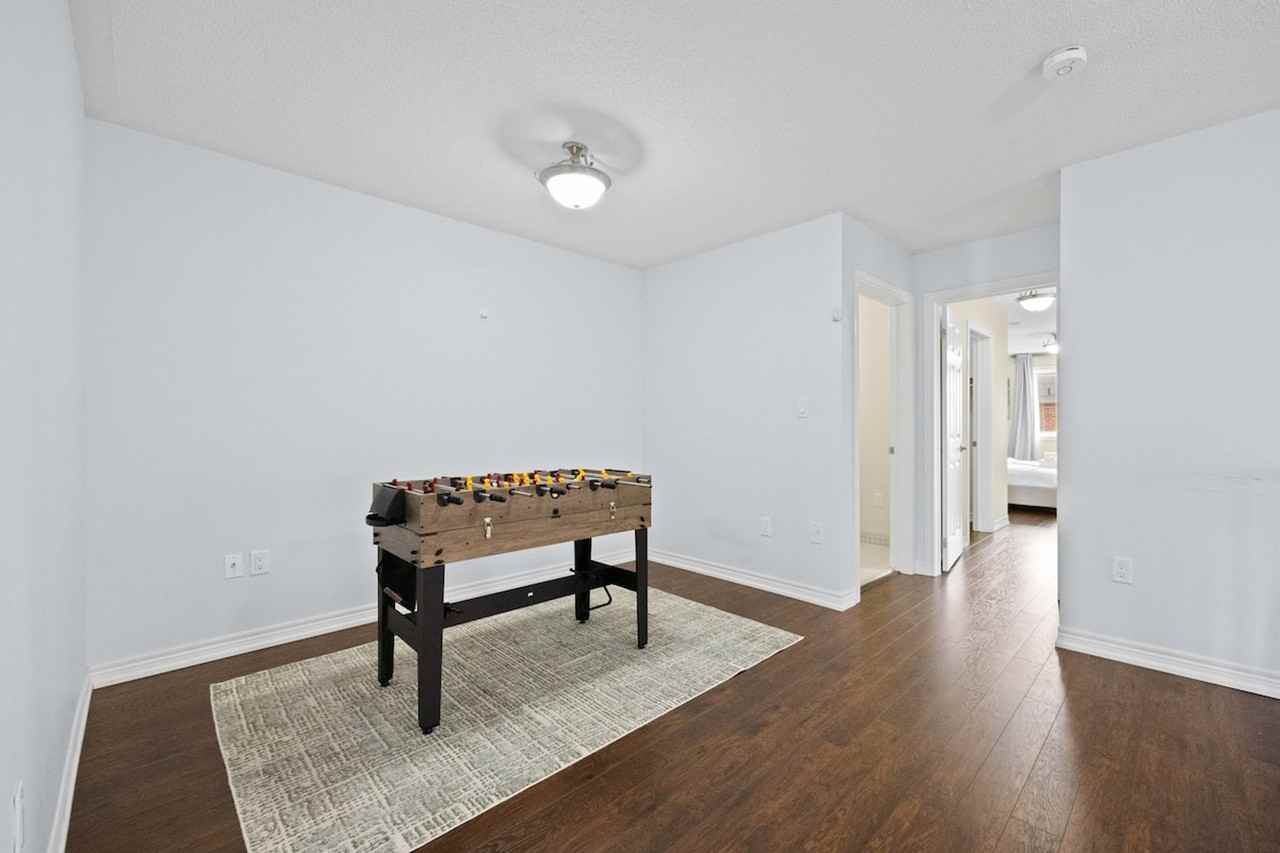 98 Mcpherson Rd #1504451P - Photo 2 of 32