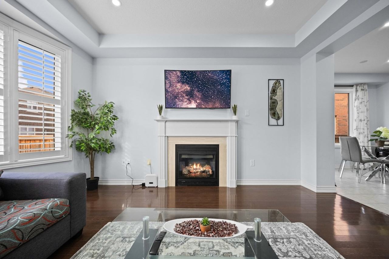 98 Mcpherson Rd #1504451P - Photo 3 of 32