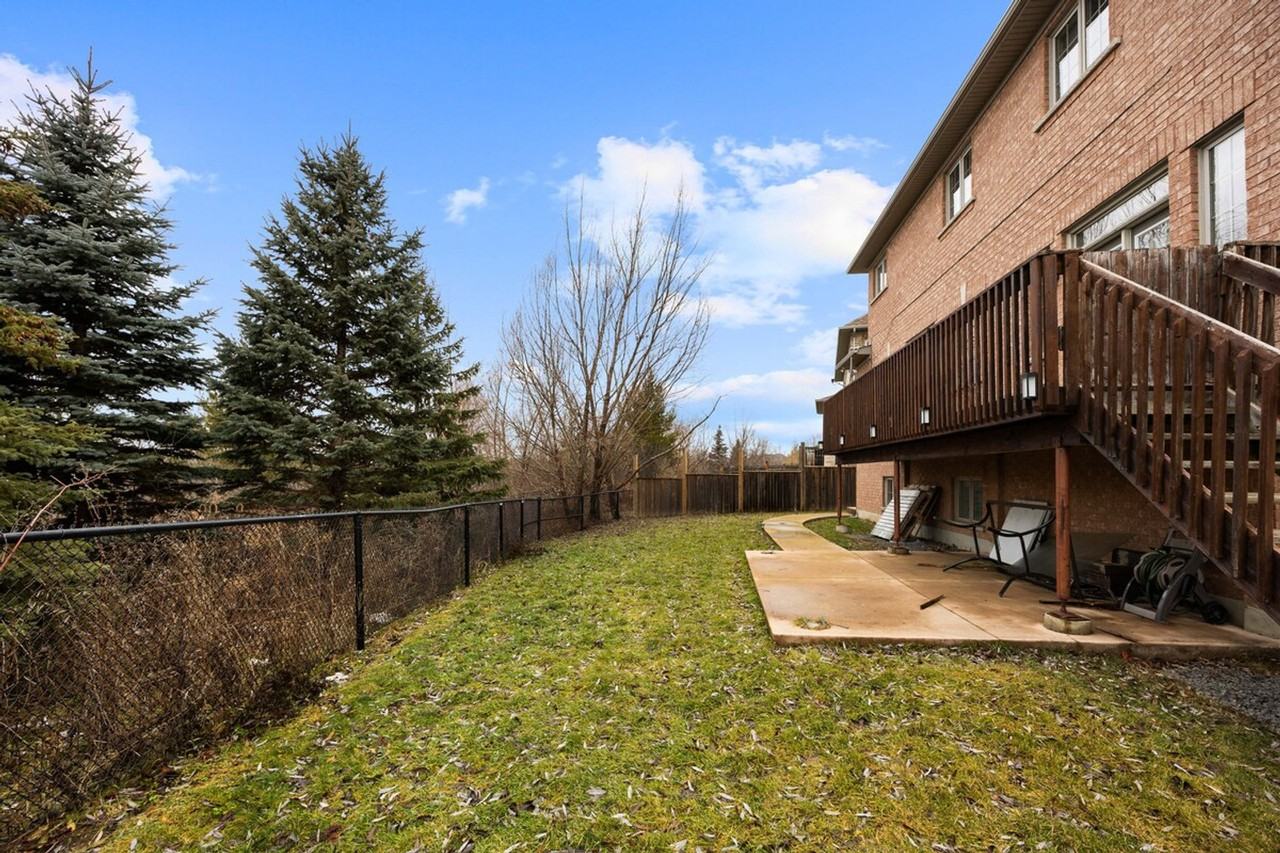 34 Bonnieview Crt #1504446P - Photo 6 of 50