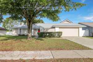 featured image of 933 Hillrise Dr