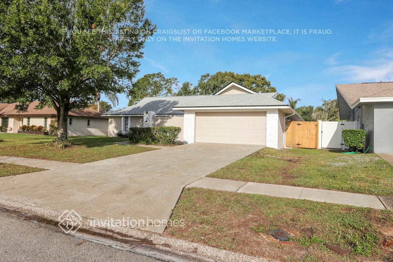 933 Hillrise Dr - Photo 2 of 25
