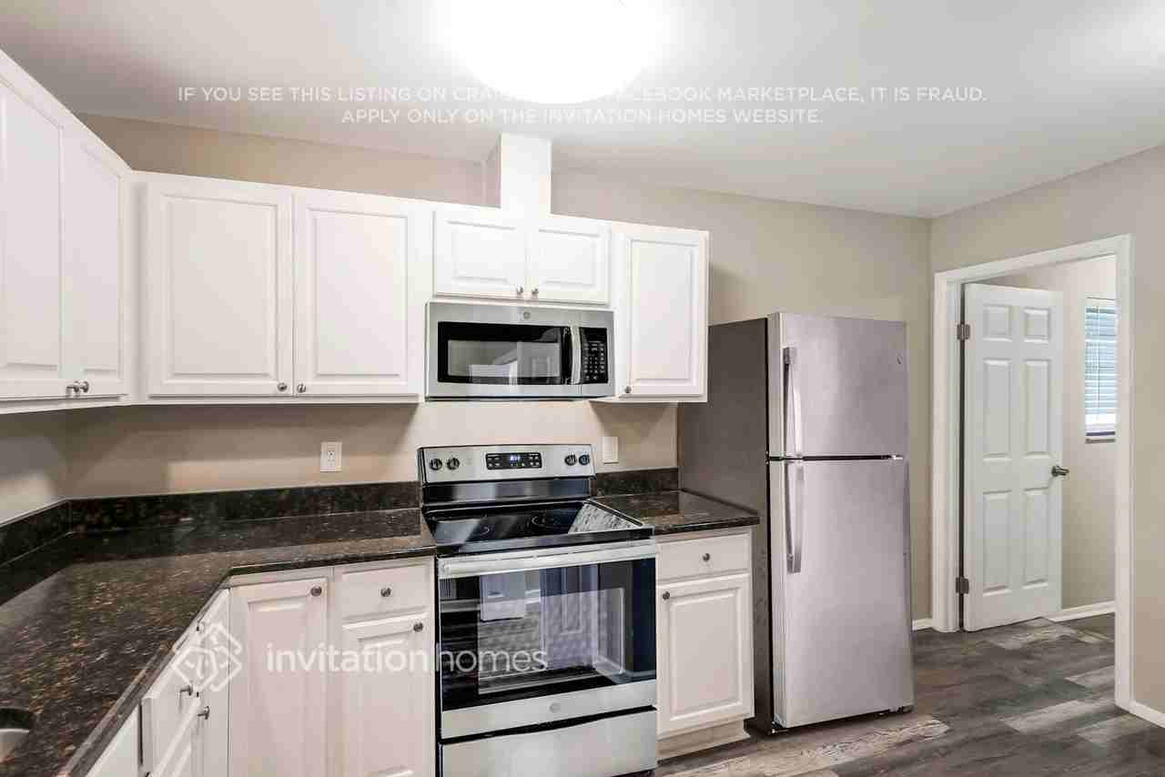 933 Hillrise Dr - Photo 7 of 25