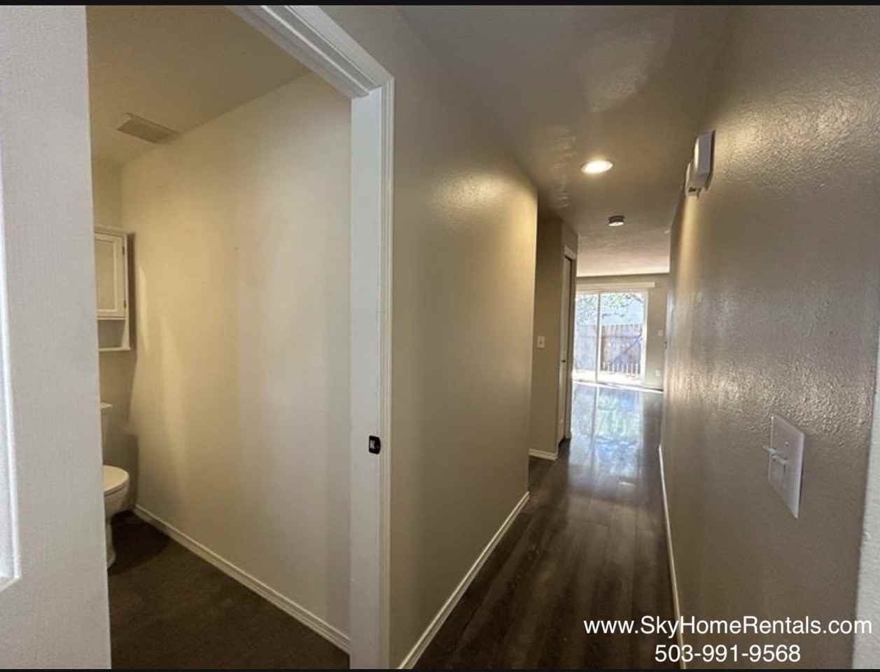 2180 Maplewood Drive South - Photo 7 of 19