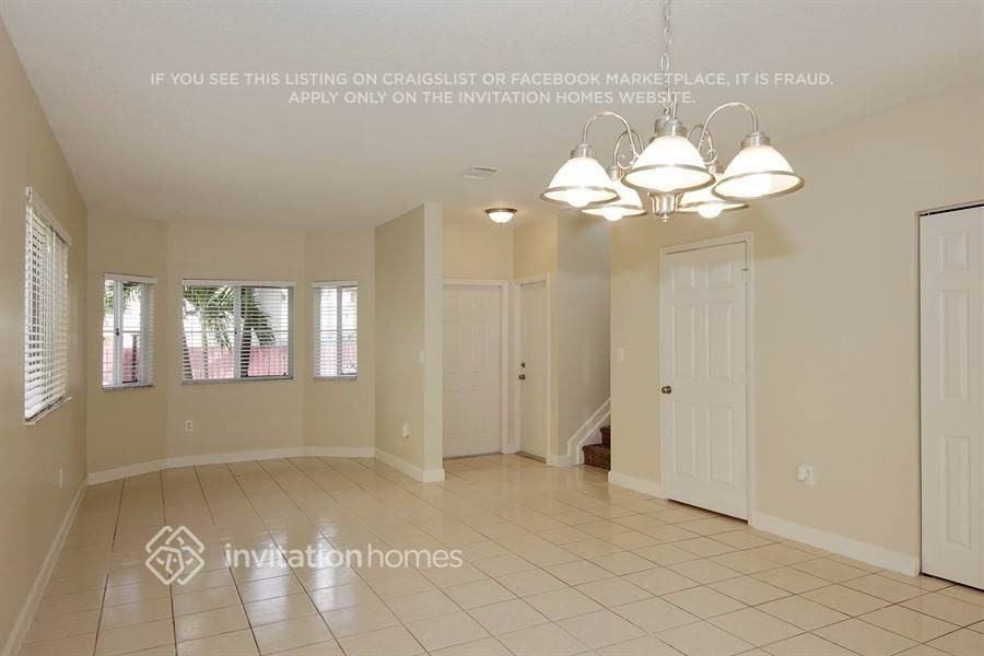 2538 Ne 41st Ave - Photo 3 of 16