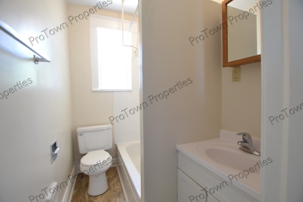 201 North Broadway Street #3 - Photo 3 of 7