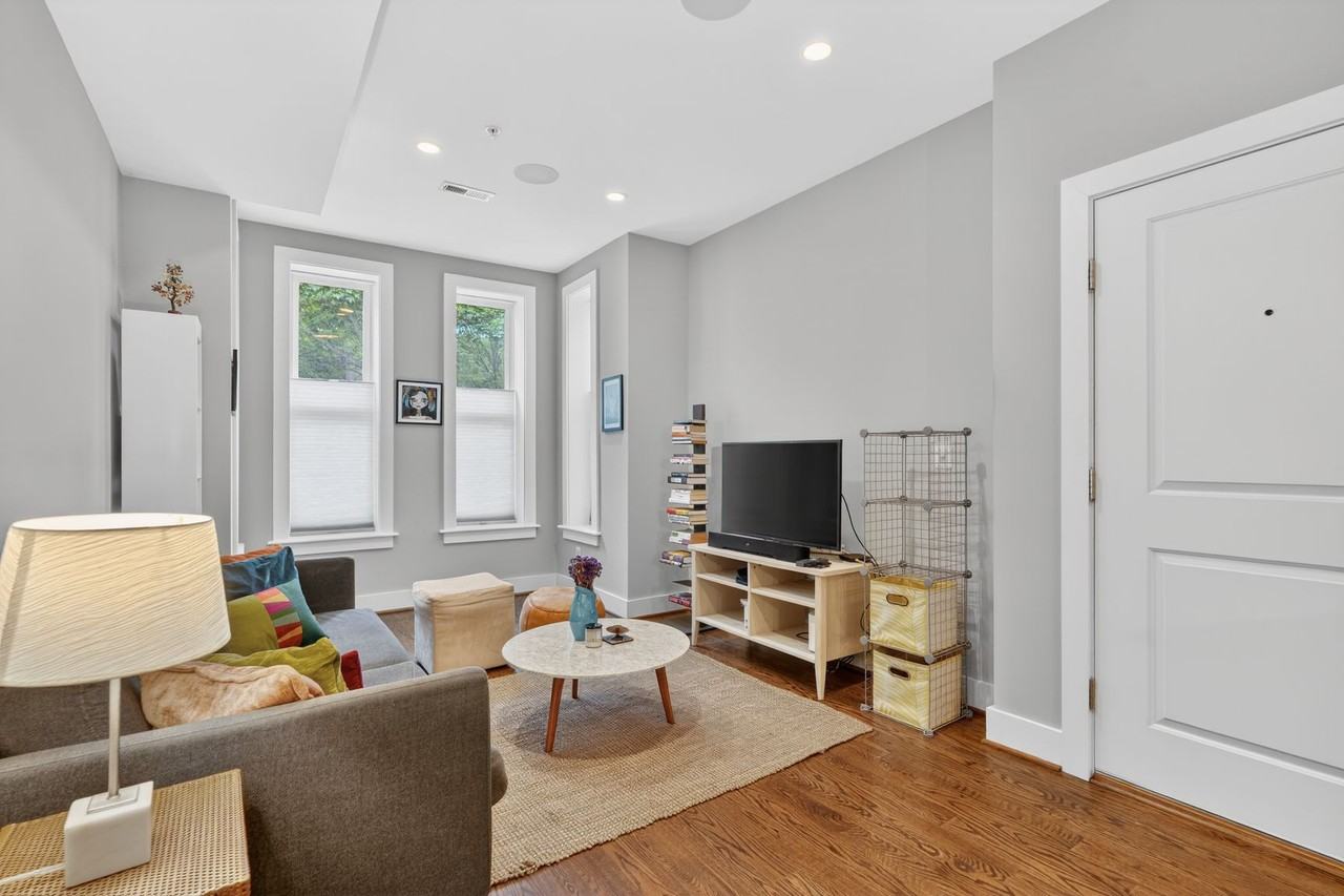 611 2nd St NE #2 - Photo 2 of 15